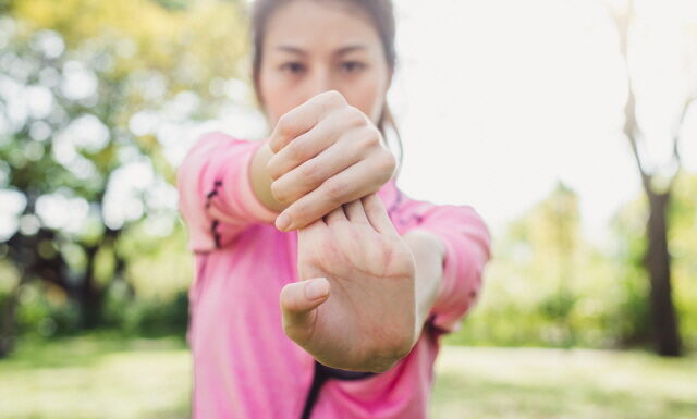 How To Treat Trigger Finger: Needles Should Be Inserted At Least One Inch Deep